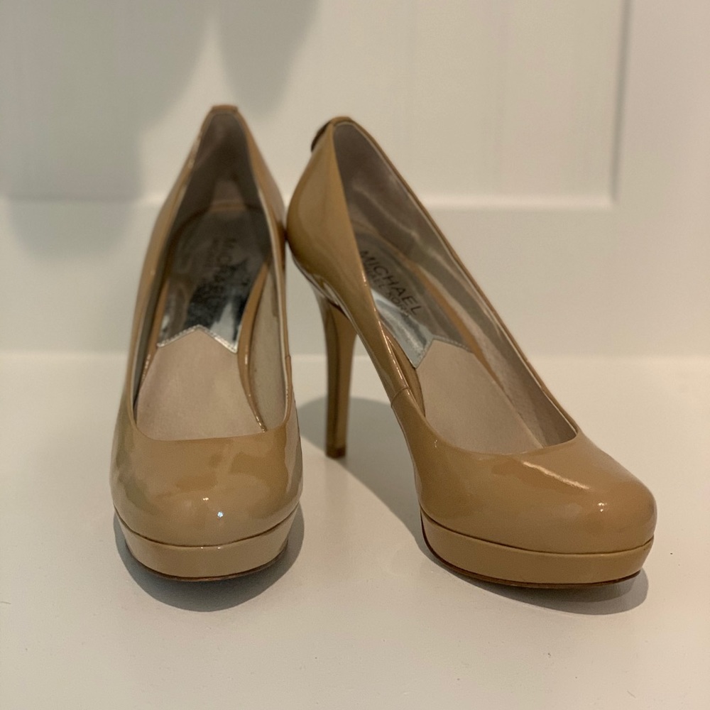 Michael Kors Tan Patent Leather Heels 6.5
